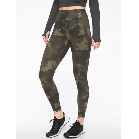 Athleta Ultimate Stash Pocket Camo 7/8 Tight SP Small Petite - Picture 1 of 12